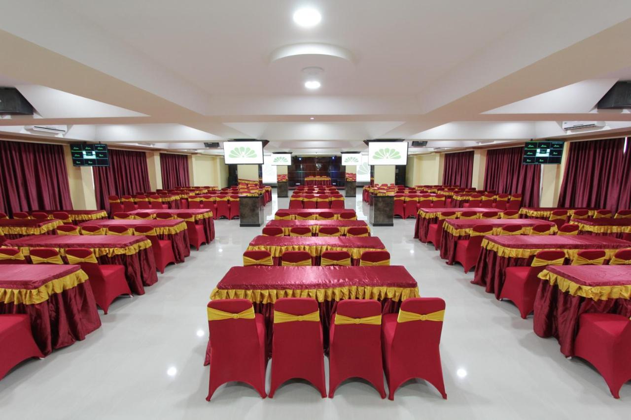 Asoka Luxury Hotel Bandar Lampung Exterior photo